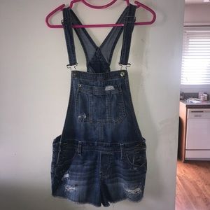 Bethany mota overall jean shorts